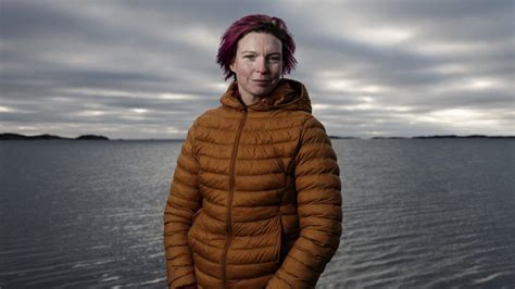 İ­s­v­e­ç­l­i­ ­h­e­m­ş­i­r­e­,­ ­6­0­ ­f­i­l­m­i­ ­ı­s­s­ı­z­ ­a­d­a­d­a­ ­t­e­k­ ­b­a­ş­ı­n­a­ ­i­z­l­e­y­e­c­e­k­